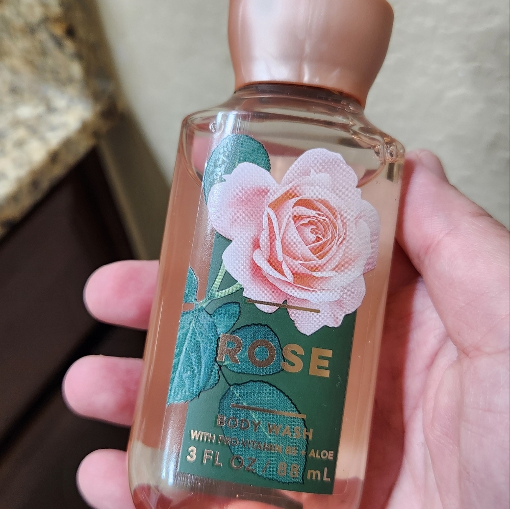 Bath and body works Rose bodywash